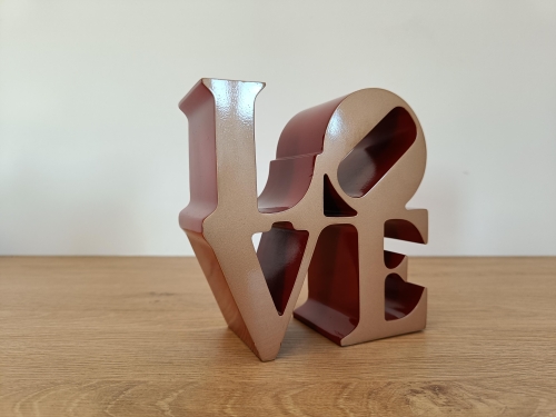 Robert Indiana - LOVE Sculpture