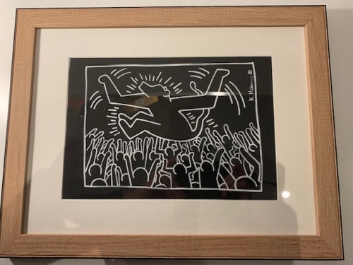 Keith Haring (after) - Beer opgetild door mannetjes