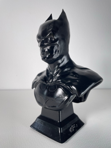 Noir  - The Batman Bust (black edition)