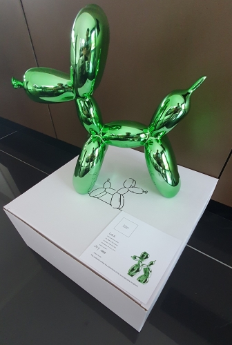 Jeff  Koons (after) - Balloon dog (green).